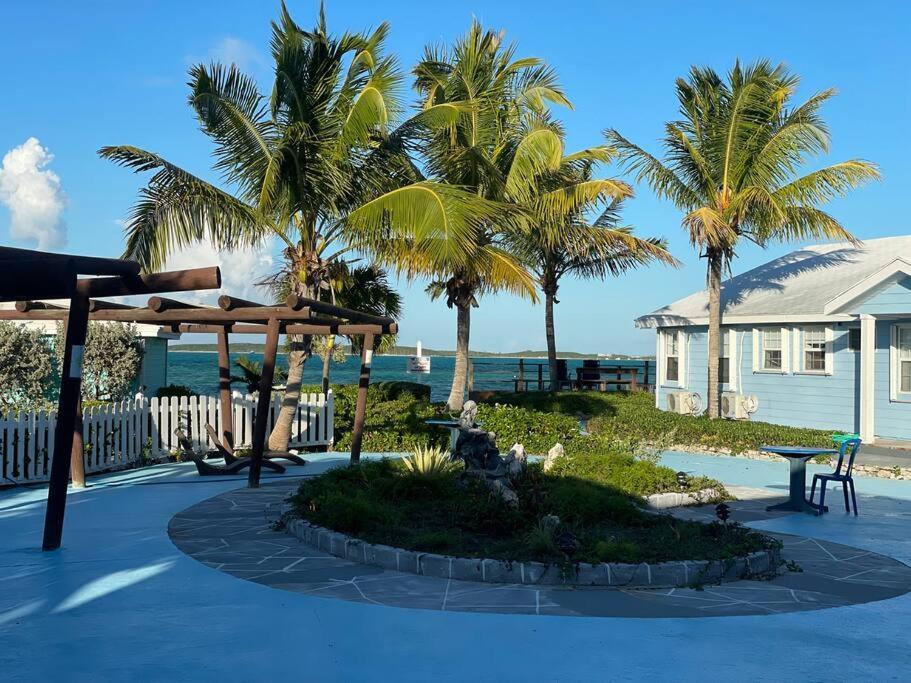 Beautiful Villa Just Steps Away From The Beach! George Town Eksteriør billede