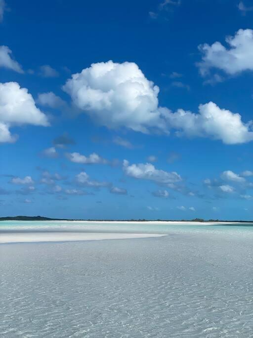 Beautiful Villa Just Steps Away From The Beach! George Town Eksteriør billede