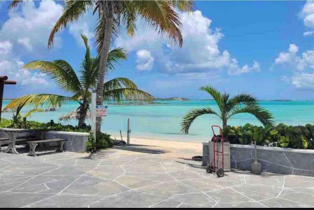 Beautiful Villa Just Steps Away From The Beach! George Town Eksteriør billede